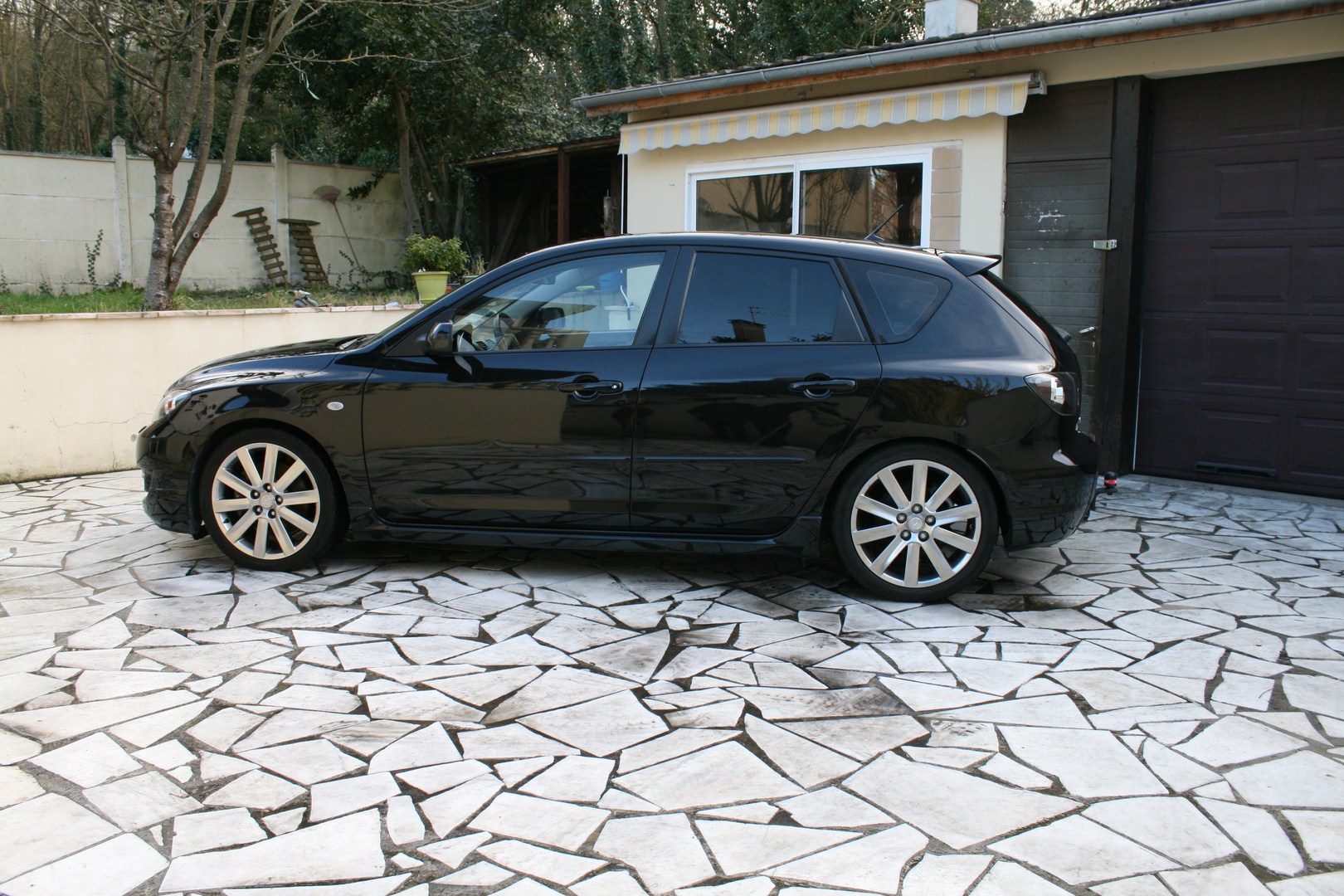 [Image: 18032710492717941315635651.jpg]