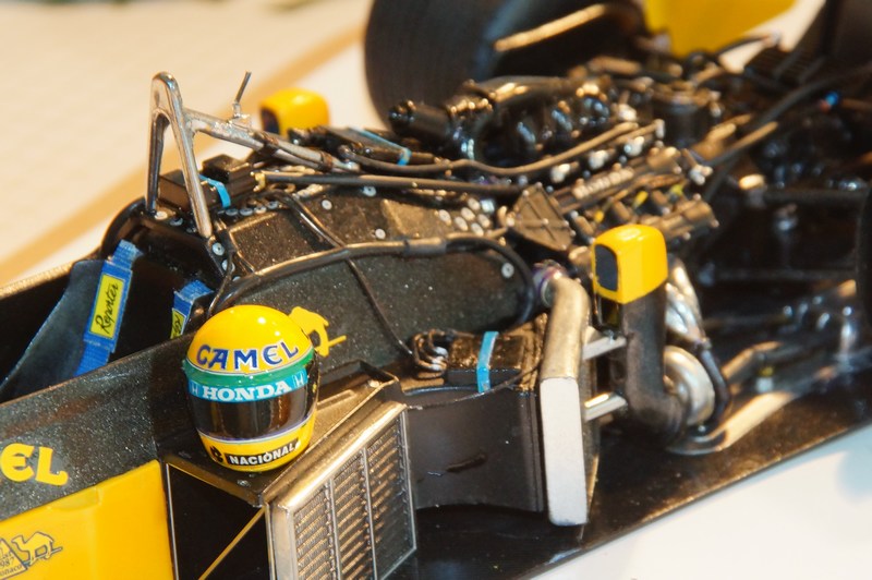 Lotus 99T Ayrton Senna - Page 6 18030807212813650515602821
