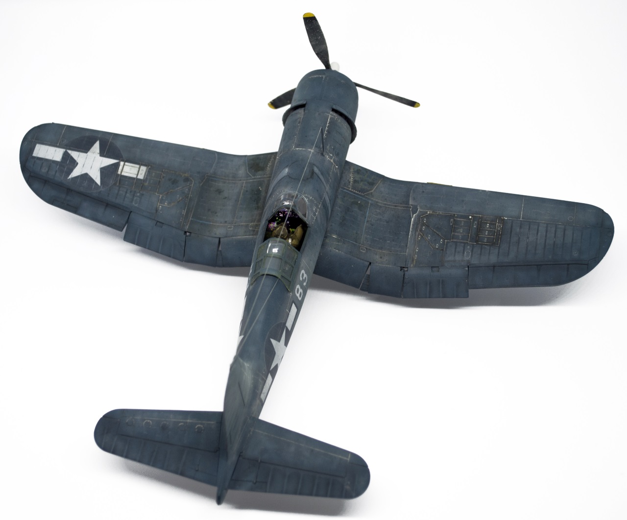 Vought F4U-1 "Corsair" - TAMIYA 1/48 - VMF-214 - Corsair "83" 18041411224222113415666948