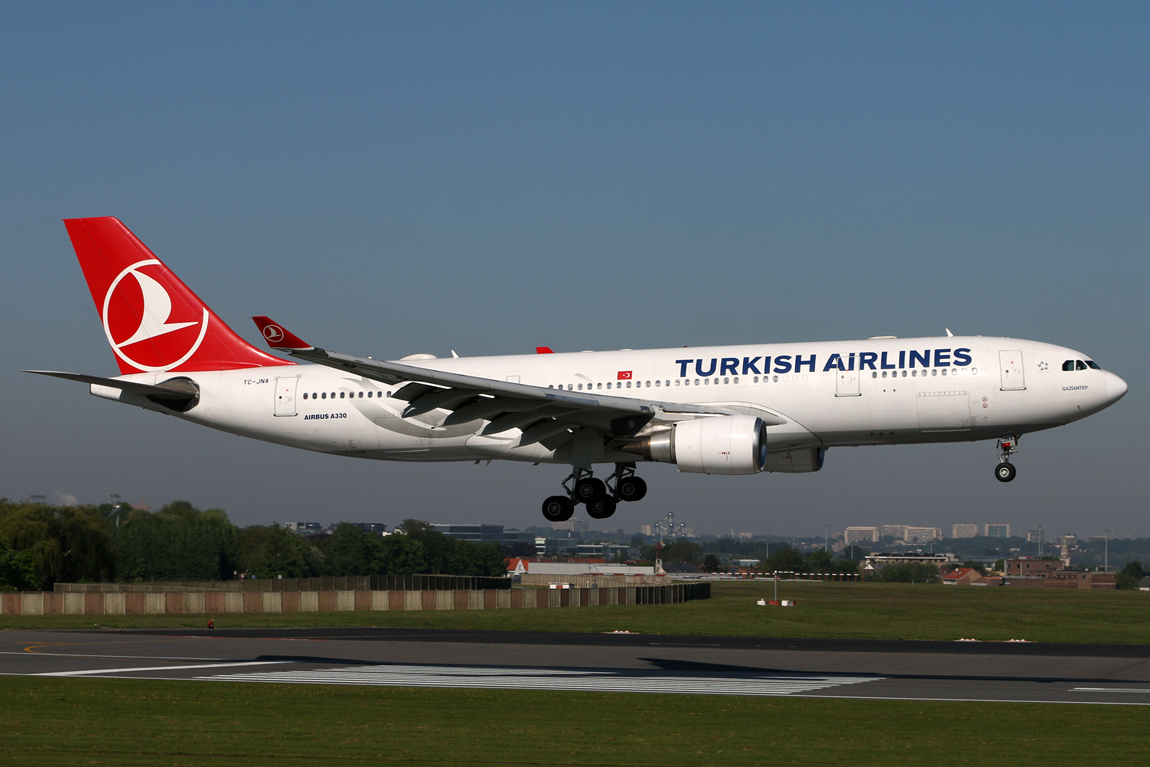 4048 A330 TC-JNA Turkish
