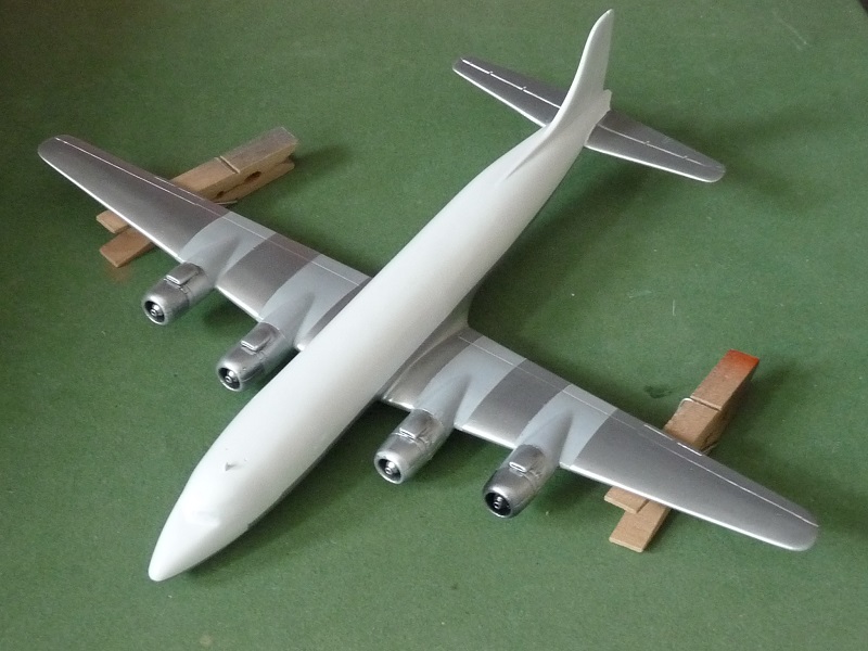 DC-6B  Minicraft 1/144 1805311048025669815738579
