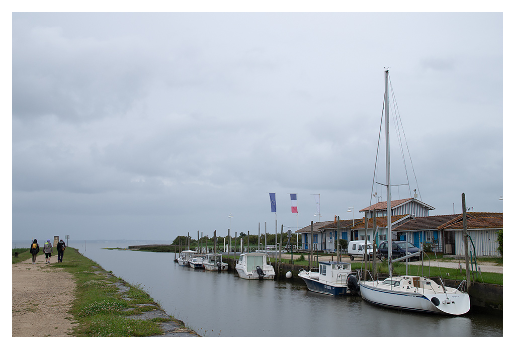 Port de Audenge (sous la pluie). 18070510430417005515794421
