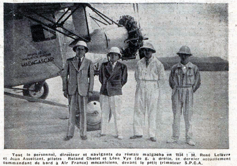 Rene Lefevre et ses trois acolytes 1935 Madagascar small