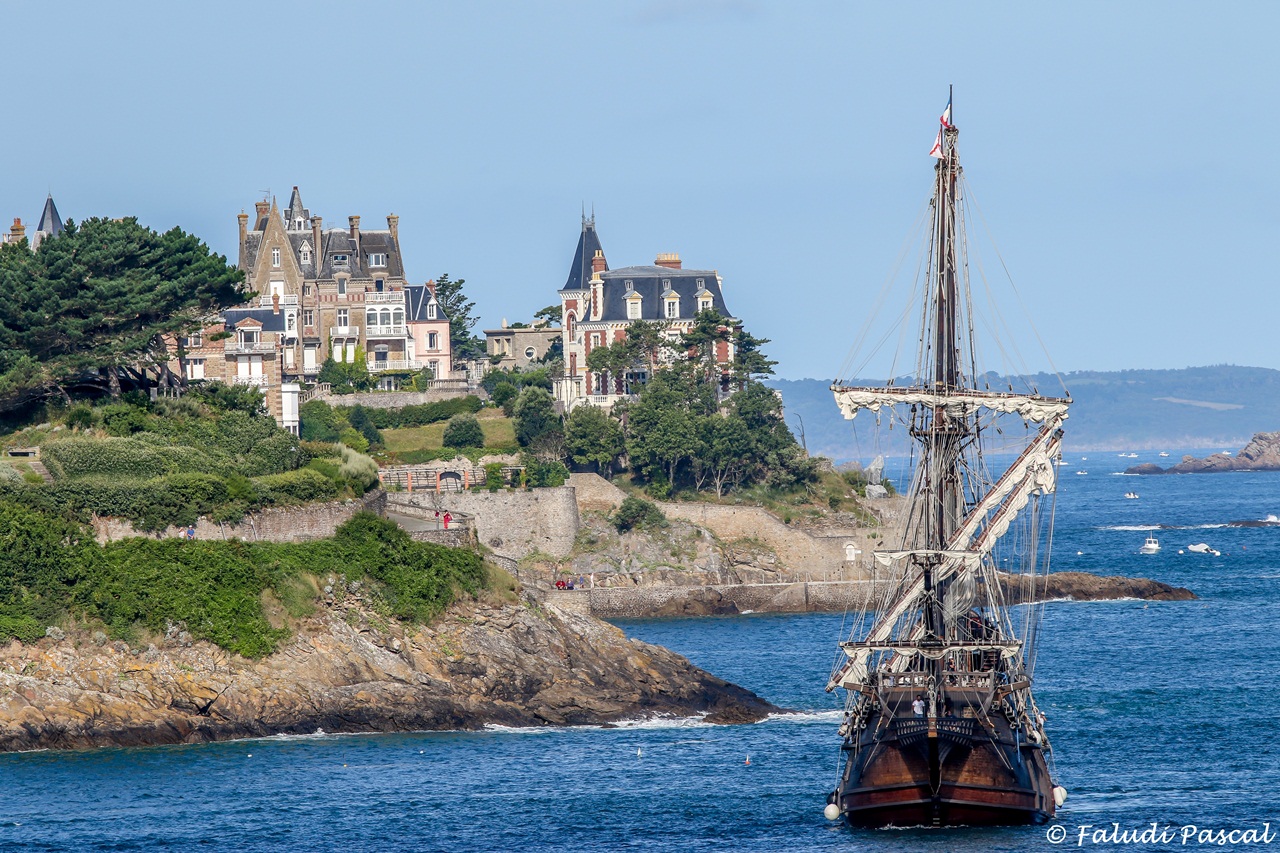 Port de Saint-Malo, cité corsaire !! - Page 19 18080103041124227015830890