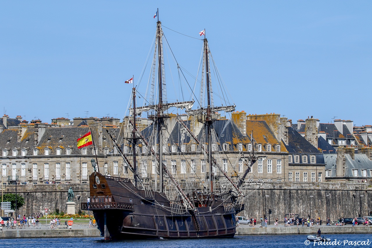 Port de Saint-Malo, cité corsaire !! - Page 19 18080103042724227015830895