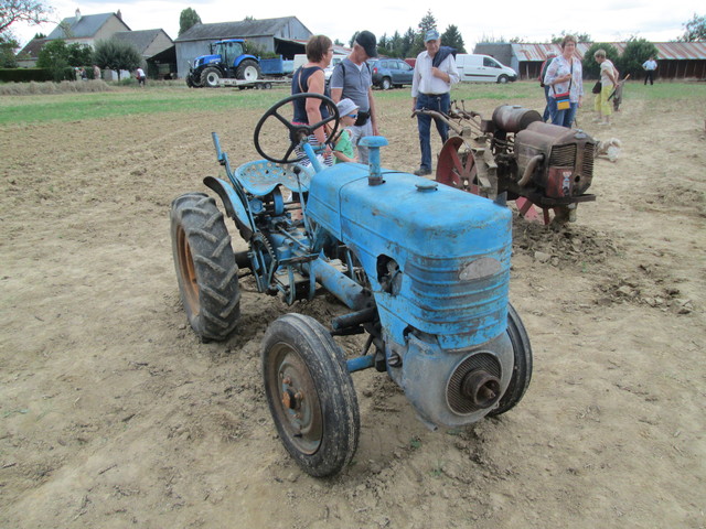 41 MOREE :Concours de labour a l'ancienne amical  le 15/08/2017 18080708351521374015839599