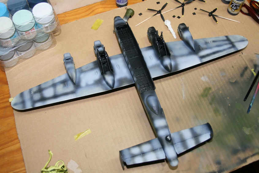 Avro Lancaster MkIII Pistol,Packin,Mama ! [Revell 1/72] 18090108110021083315873137