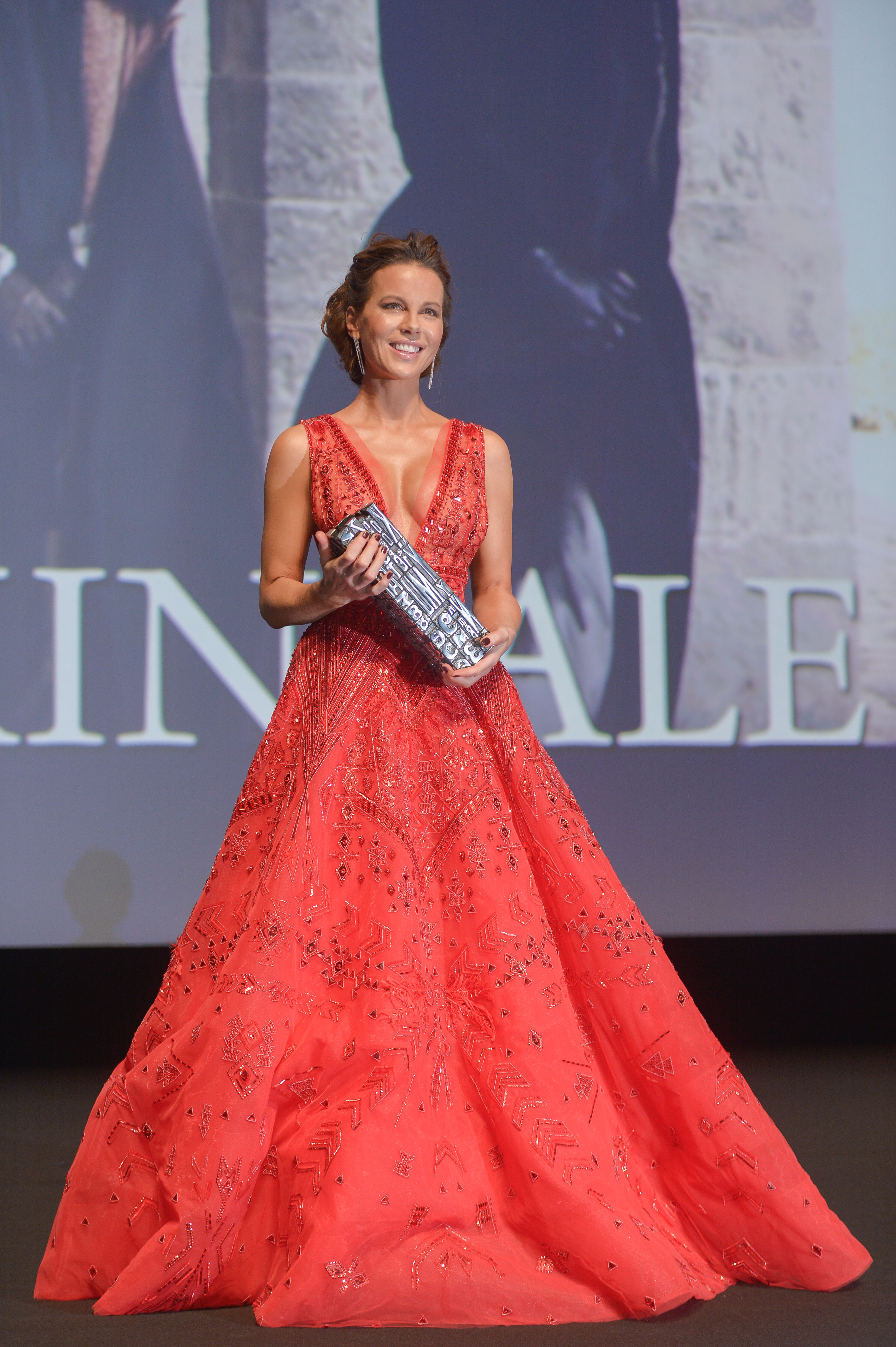 kate-beckinsale-44th-deauville-american-film-festival-in-deauville-france-9218-11