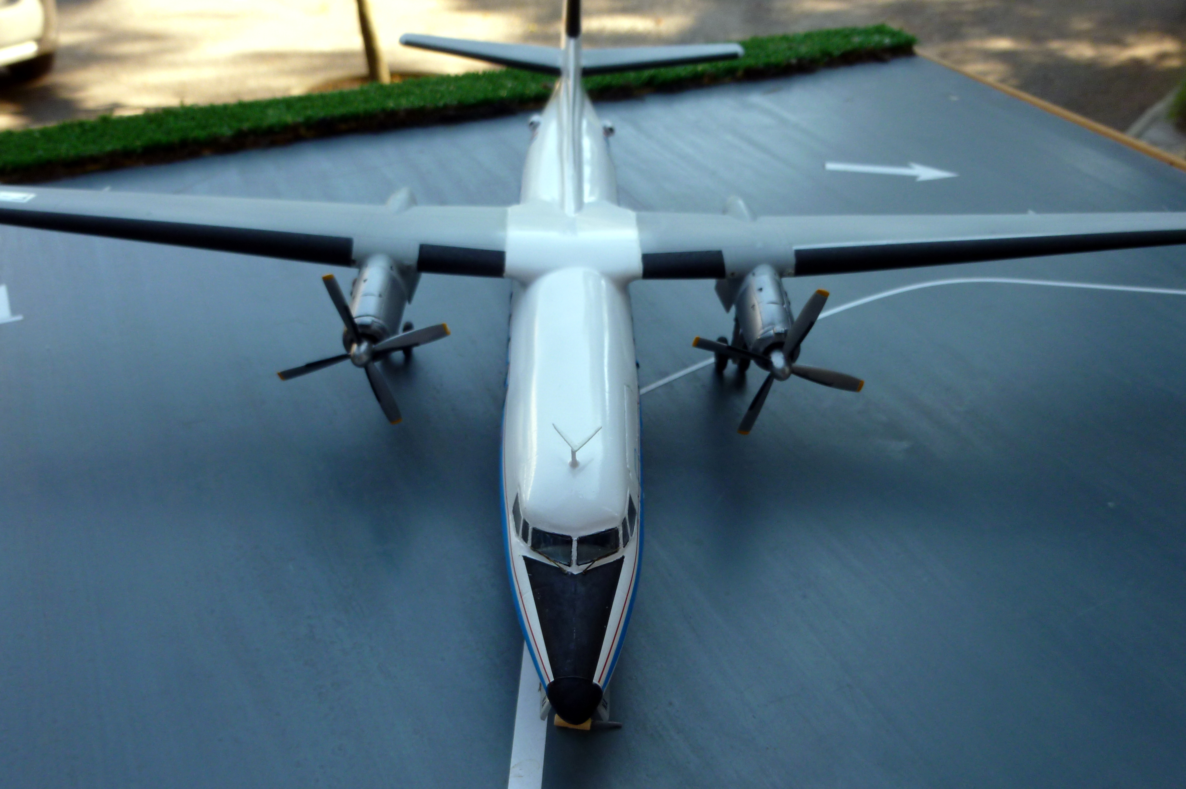 Fokker F 27-500 ESCI 1/72 scale - Page 2 18091105565821371115887935