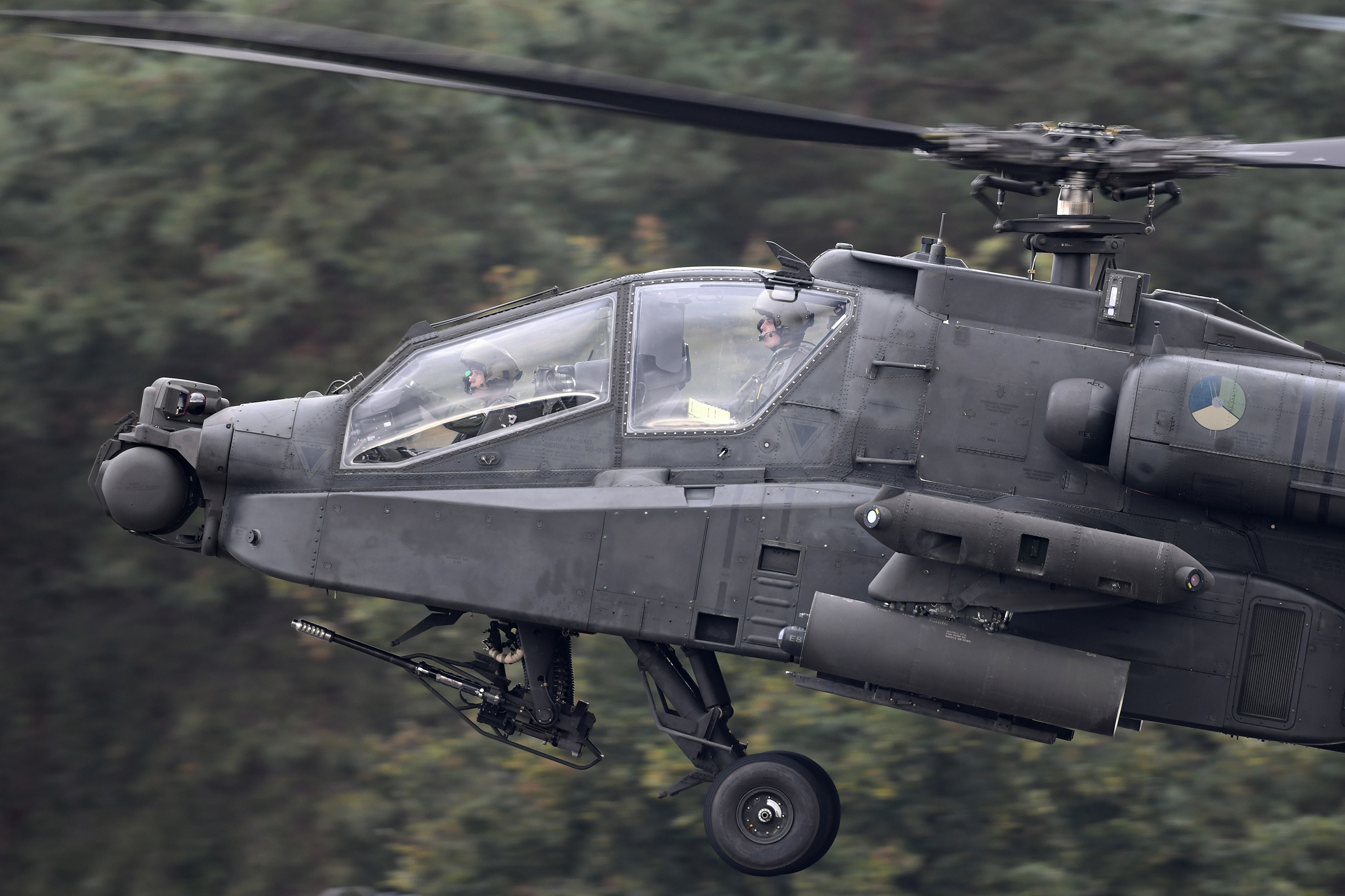AH-64D_D8C10187