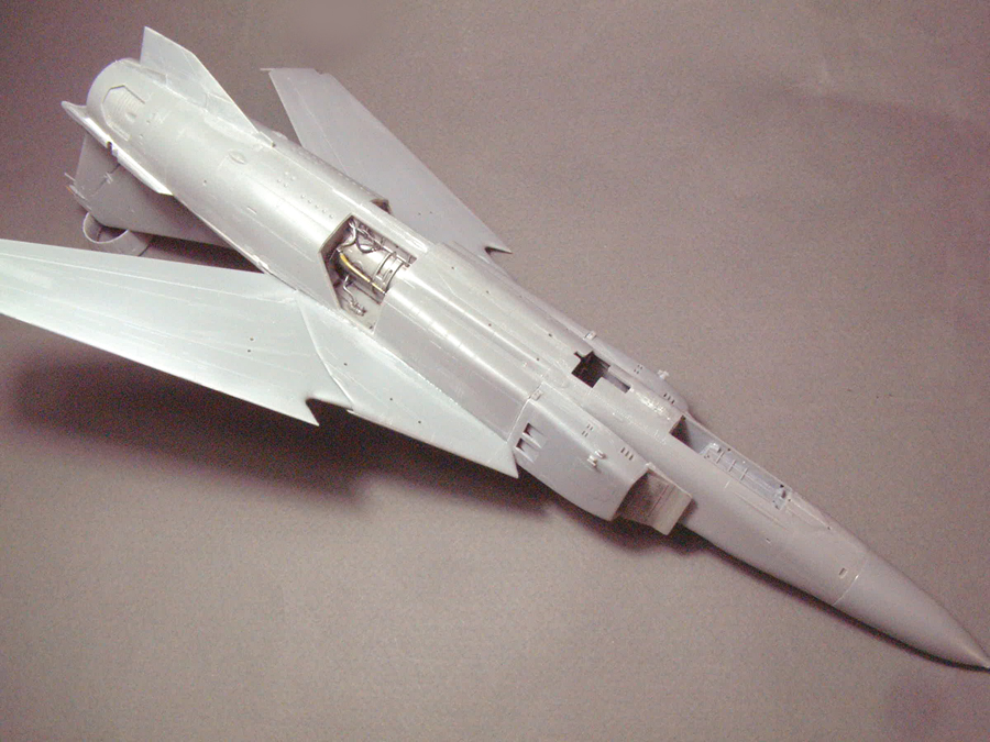 Mig-23 MLD Flogger K -1/48e - [Trumpeter] - Page 2 1809260948134769015911385
