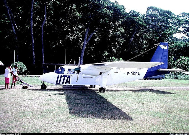 Britten Norman Islander 1811150833149175515996247