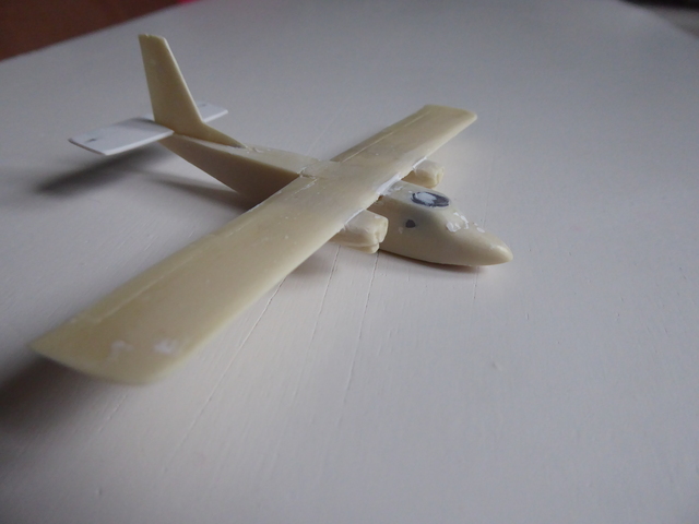 Britten Norman Islander 1811190343049175516002530