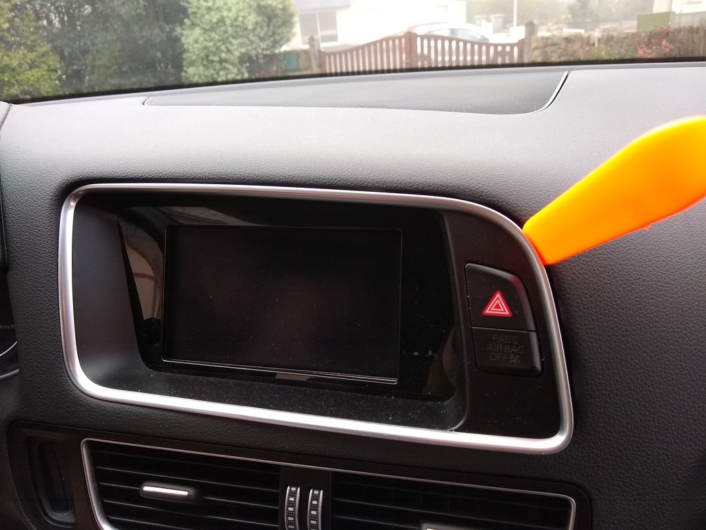 d&eacute;montage entourage &eacute;cran