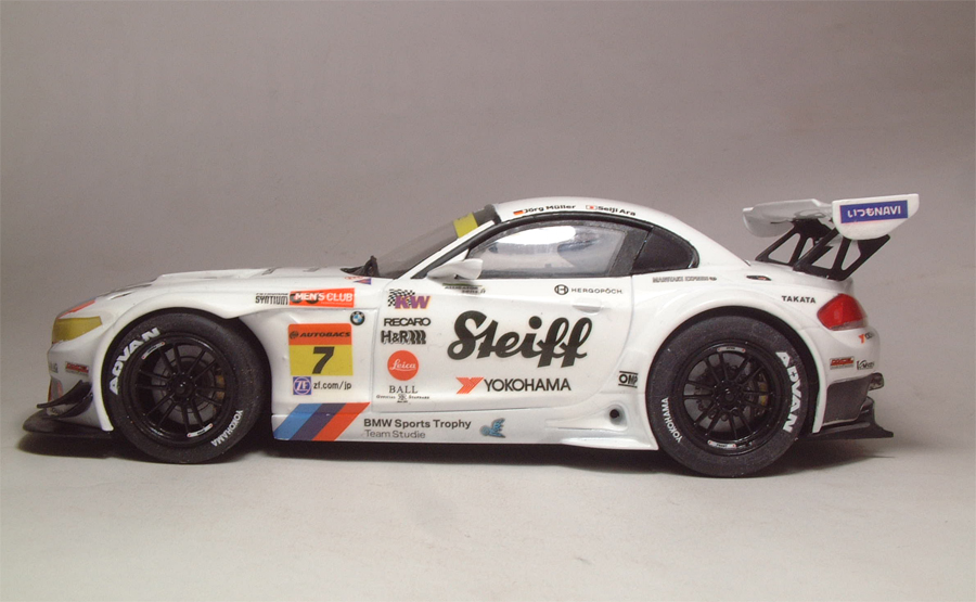 BMW Z4 GT3 - 1/24e [Fujimi] 1812200242334769016043564