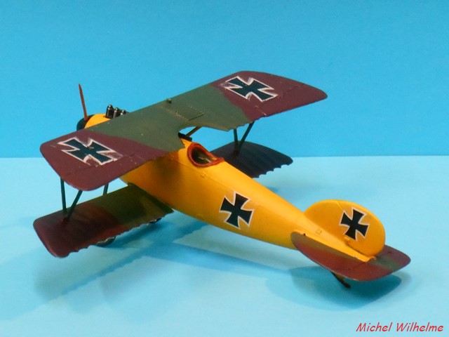 MESSERSCHMITT 109 F. FROG et ALBATROS D5 AIRFIX 1812210815295625616044552