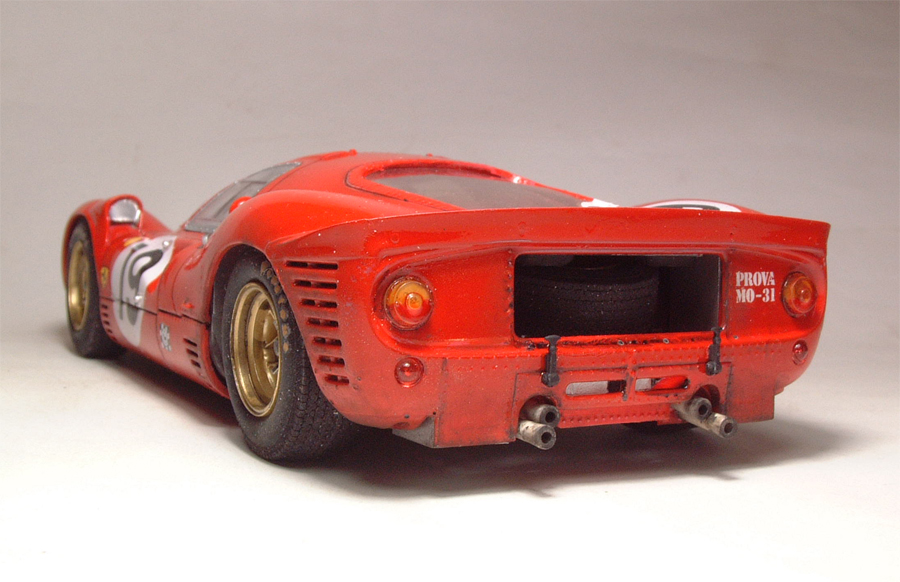 Ferrari 330 P4 - 1/24e - [Fujimi] 1901030210464769016058207