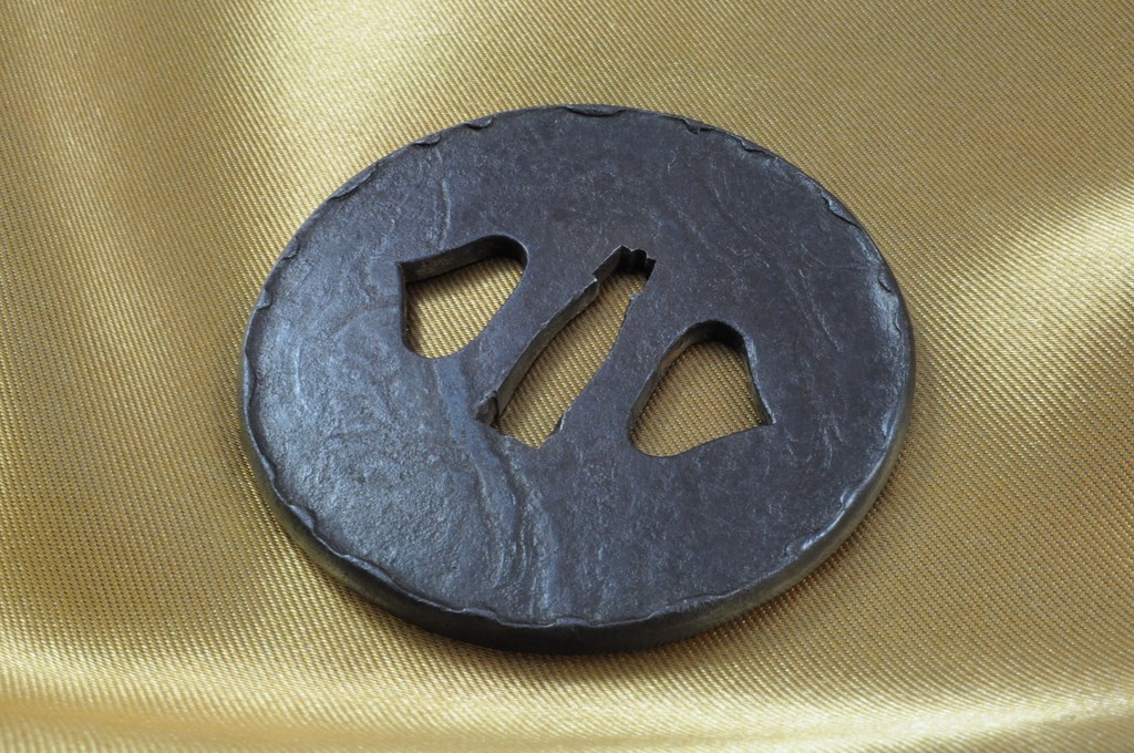 Kuninaga-tsuba-8