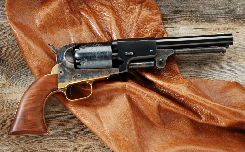 colt - Le Colt Dragoon modèle 2 19032812445024742316178151