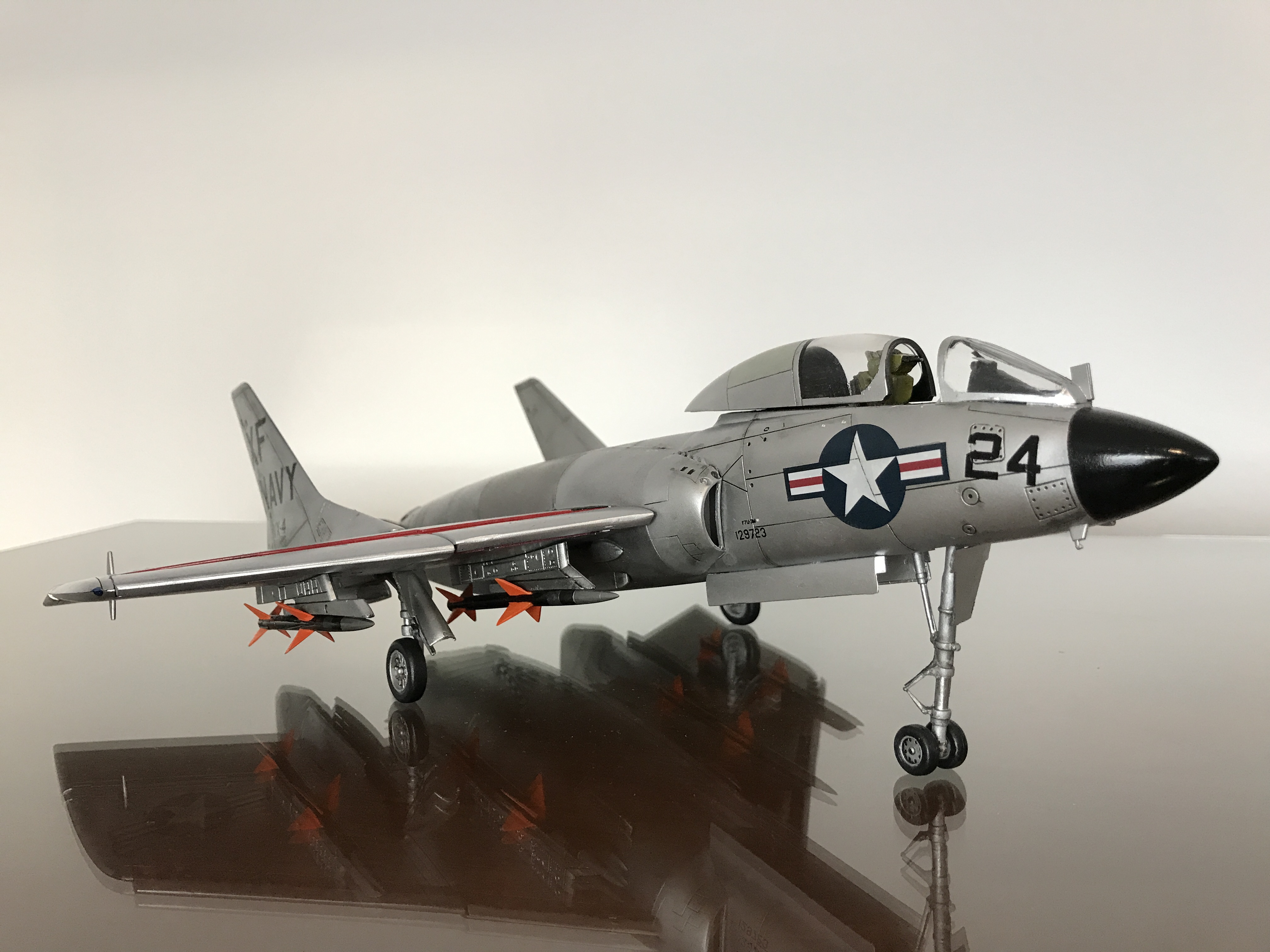 Vought F7U-3 Cutlass - US Navy VX-4