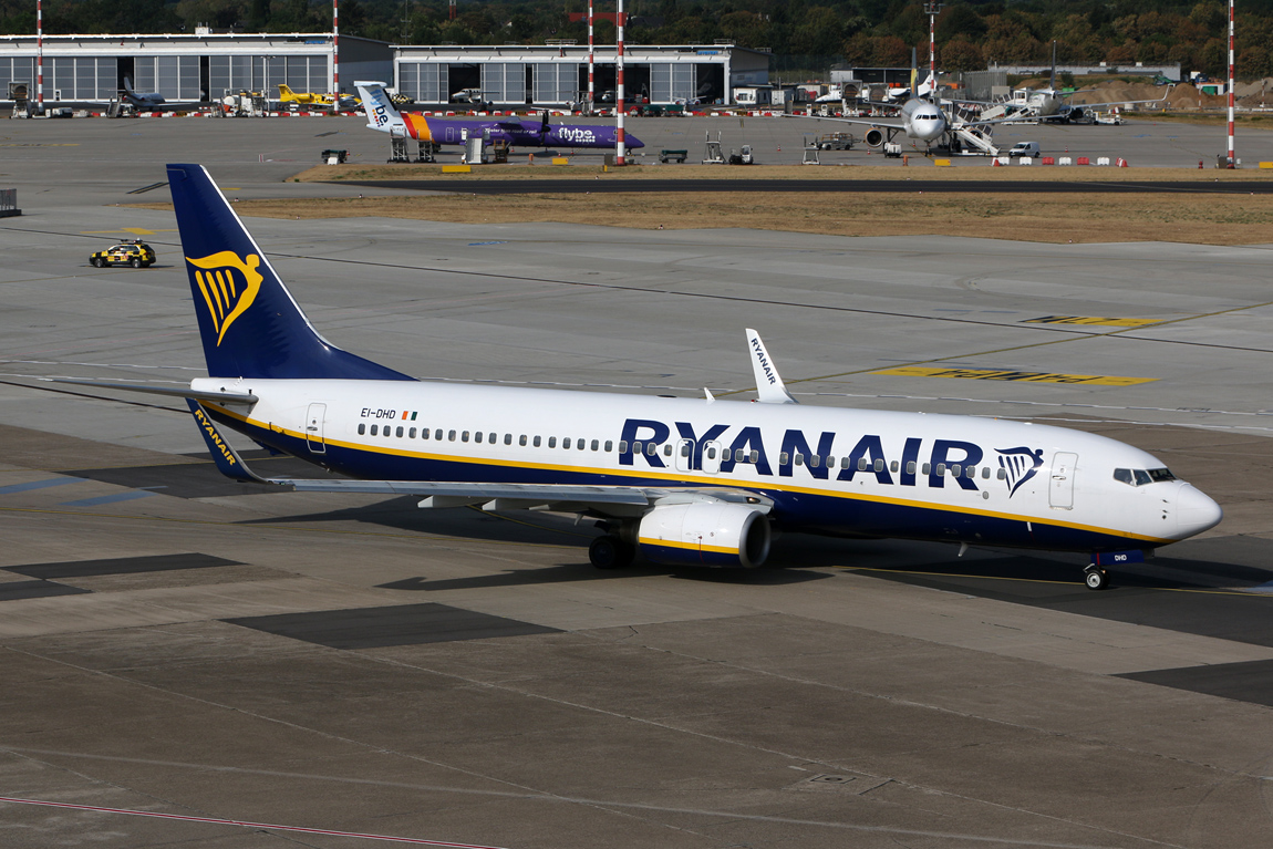 8389 B737 EI-DHD Ryanair