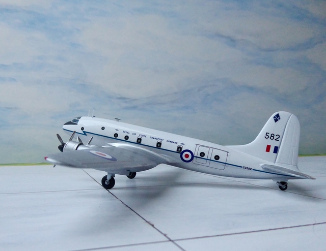 [Welsh] Handley Page Hasting 1/144 1904171008139175516202185