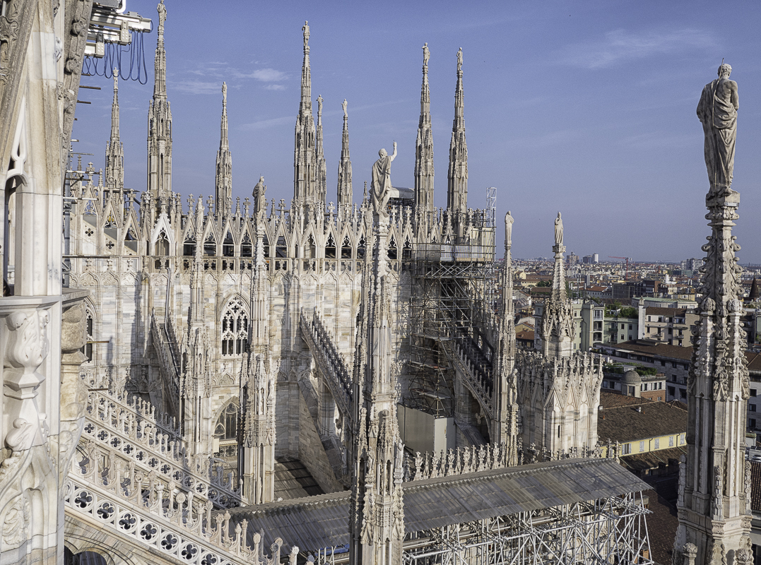 Duomo à Milan 19042210145823607916208077