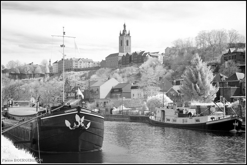 Thuin, photo infrarouge par Pierre BOURGUIGNON, Belgique