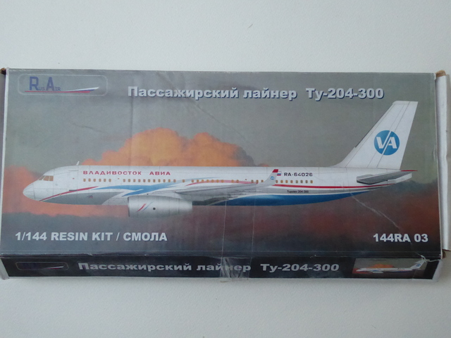 Tupolev TU 204-300 1905240818239175516249222