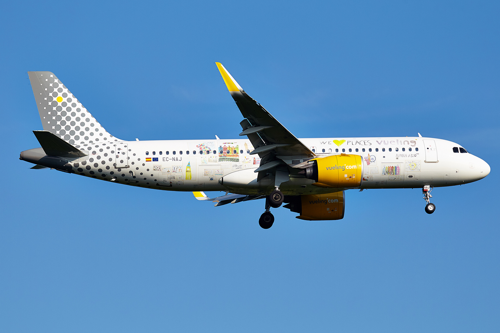 [25/04/2019] A320neo (EC-NAJ) Vueling "We love places" livery 1905240958195493216250011