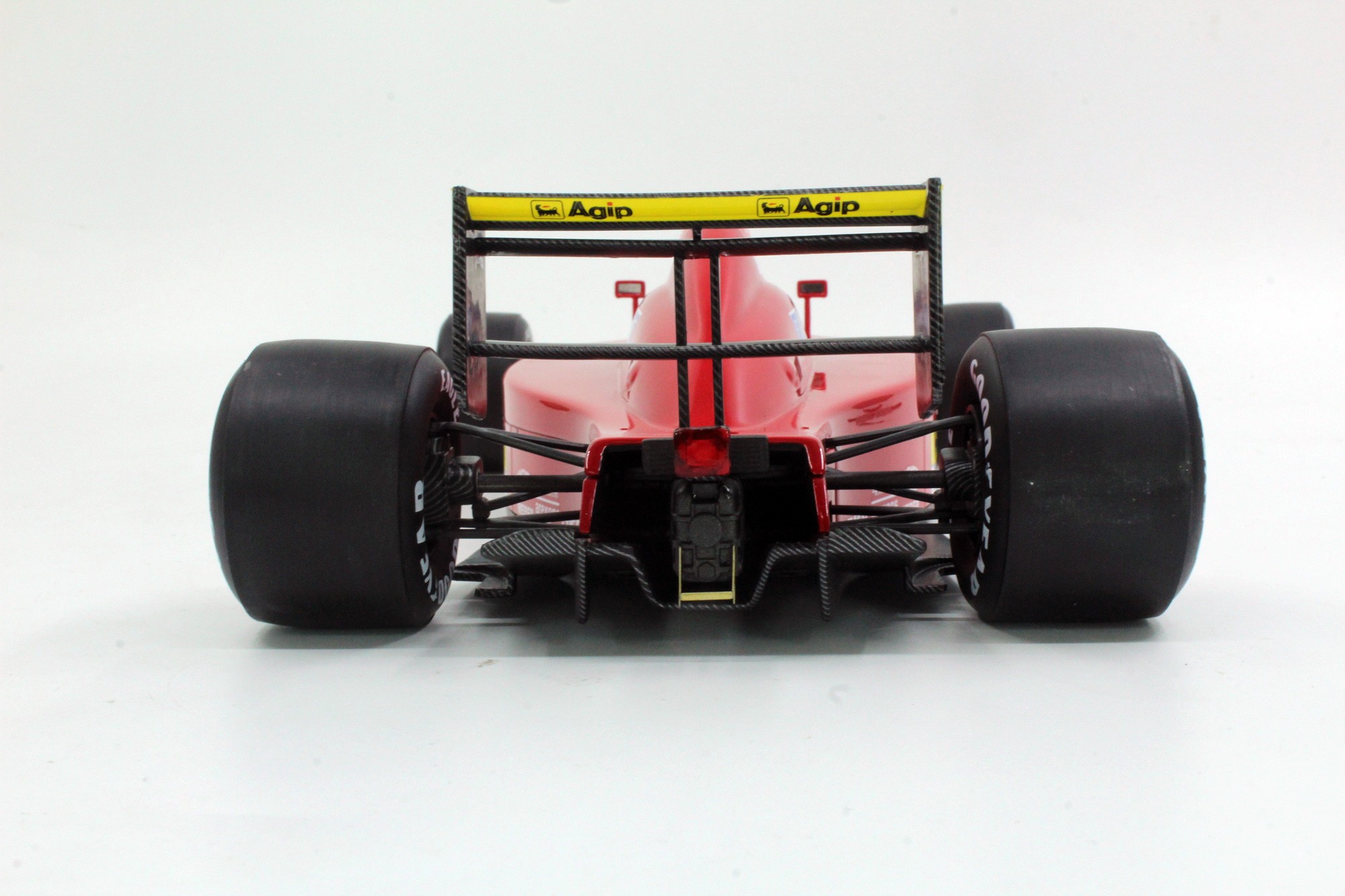 ferrari-f1-90-1990-alain-prost-nr--12-web