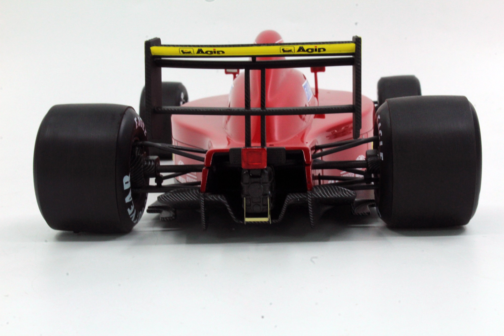 ferrari-f1-90-1990-nigel-mansell-nr-2-04-web