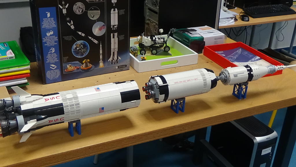 Apollo 10 1/2 : Les Fusées De Mon Enfance Montage de la fusée Saturn V pour le vol Apollo 11 - Page 3