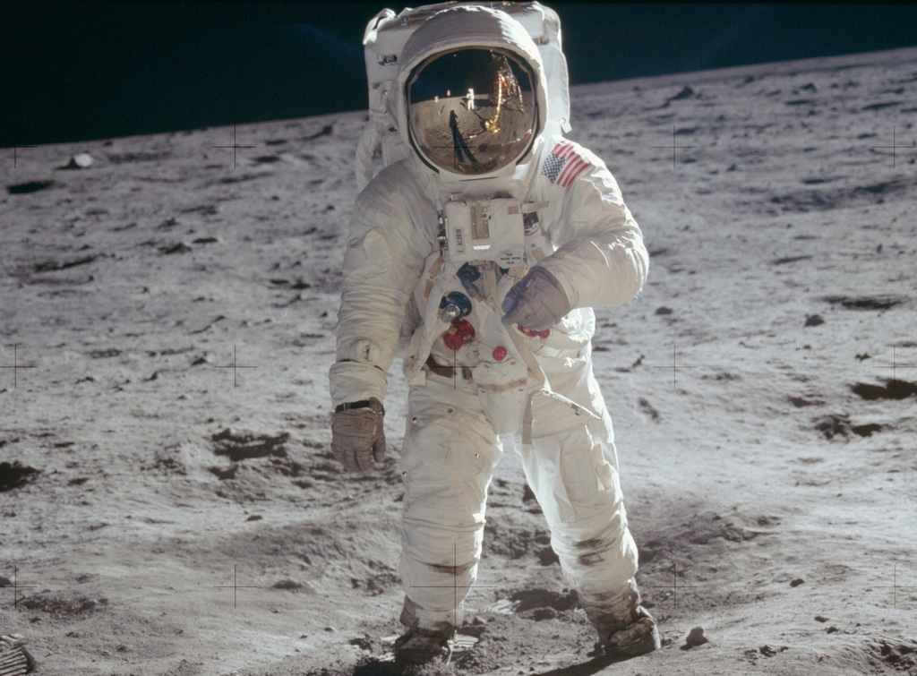 La Speedmaster sur la lune ! Il y a 50 ans… 783667-buzz