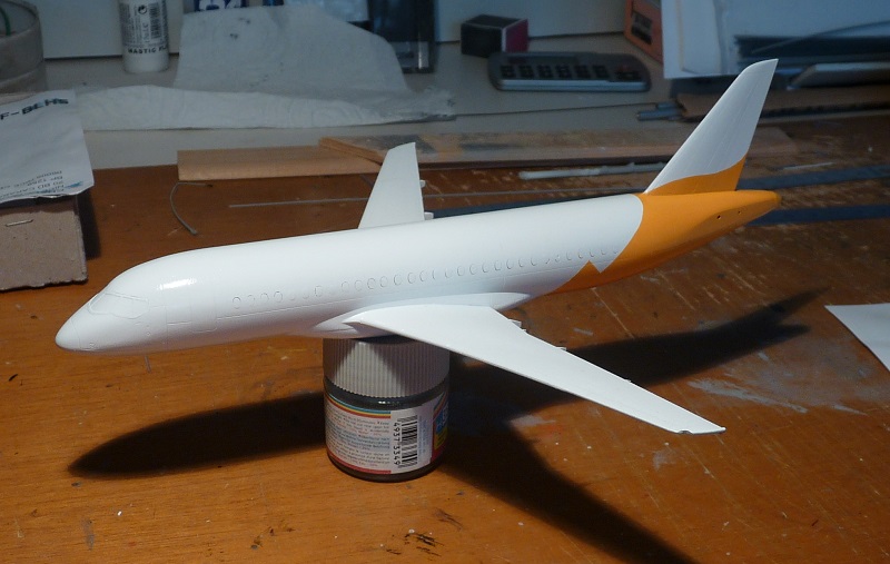 Sukkoi  Su100-95B Superjet Zvezda 1/144 1907200428495669816321373