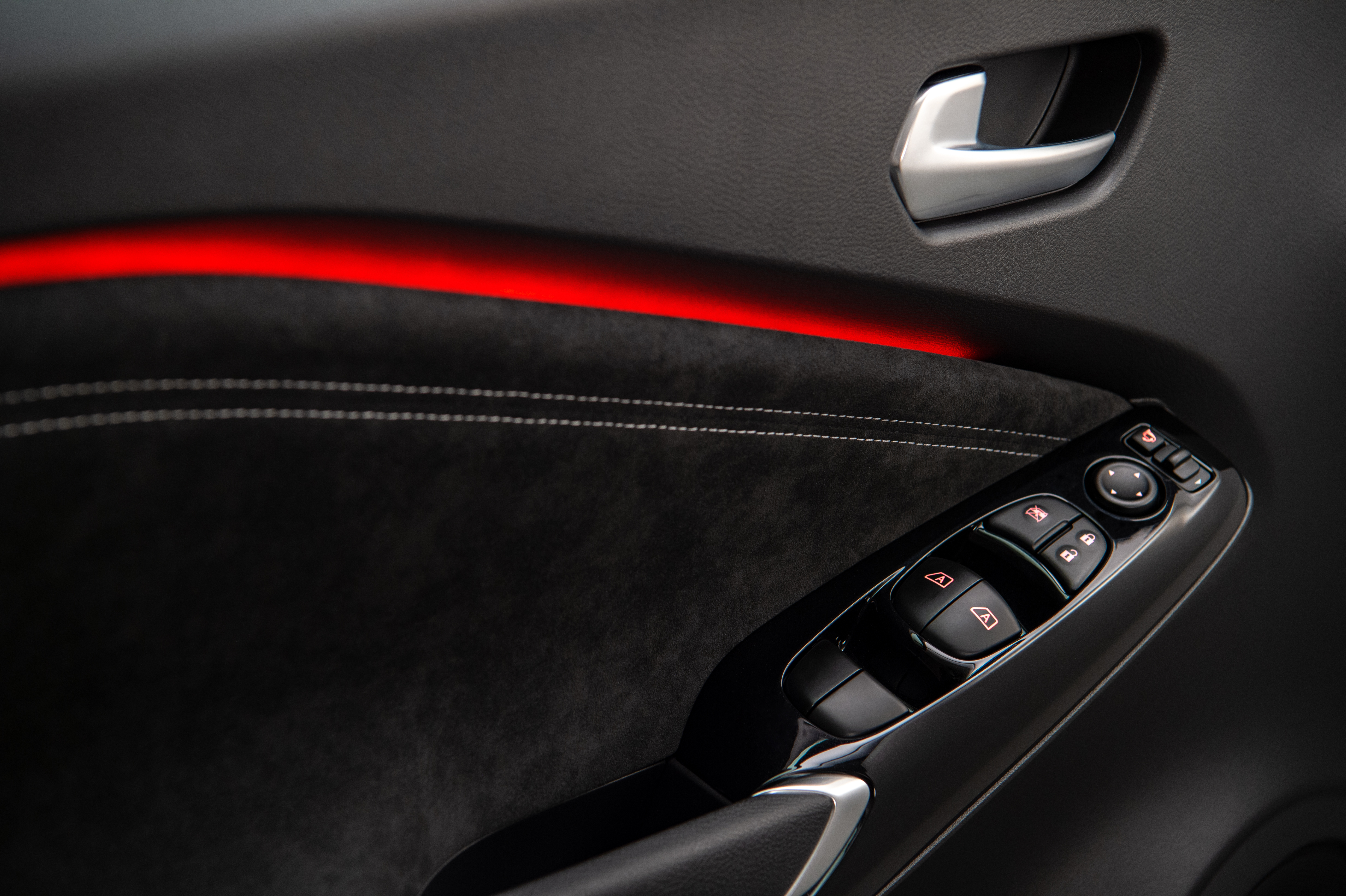 _3 - 6pm CET - New Nissan JUKE Unveil  Red Static Studio - 10-source.Sep