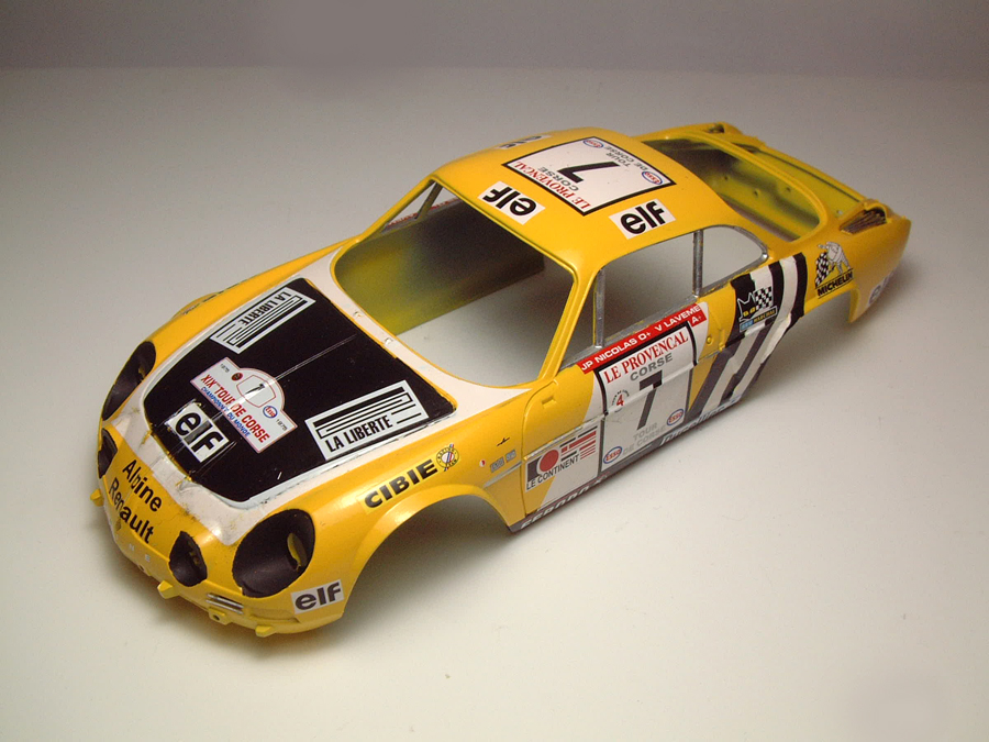 Alpine A110 "Berlinette" - 1/24e [Tamiya] - Page 3 KRqgIb-Alpine-carrosserie12