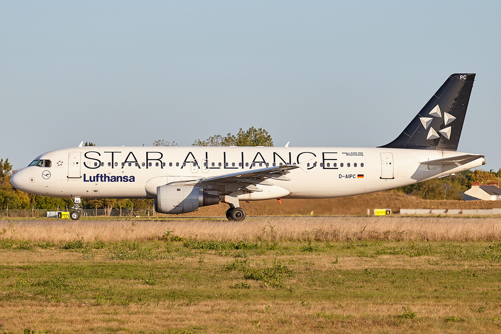 [15/09/2019] A320 (D-AIPC) Lufthansa "Star Alliance" TIAjIb-GRX-0287