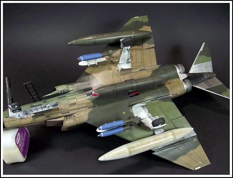 [Academy] 1/48 - McDonnell-Douglas F-4C Phantom II 1910150657504926416462953