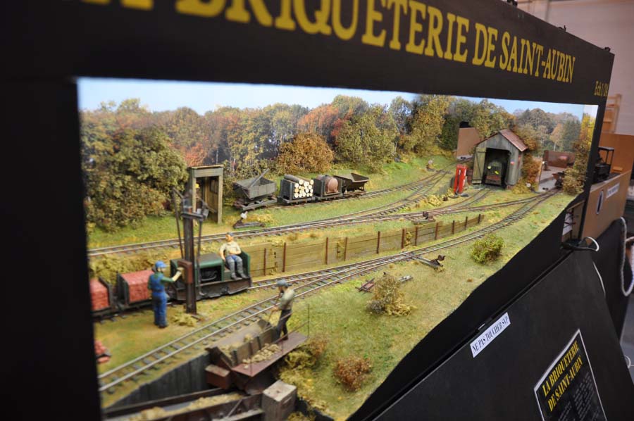 Expo & Bourse Modelisme à CHAUNY (02) les 09 & 10 Noveembre  19111604512423828116513696