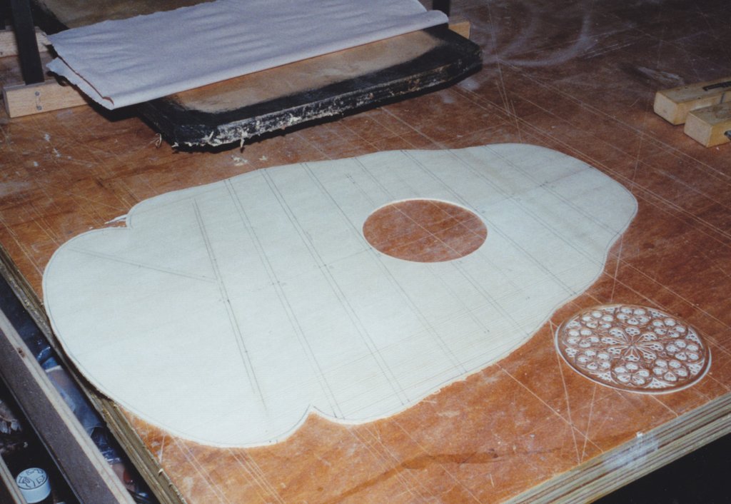 Fabrication d'instruments de musique anciens de bgire RJr6Ib-1994-Orpharion-39