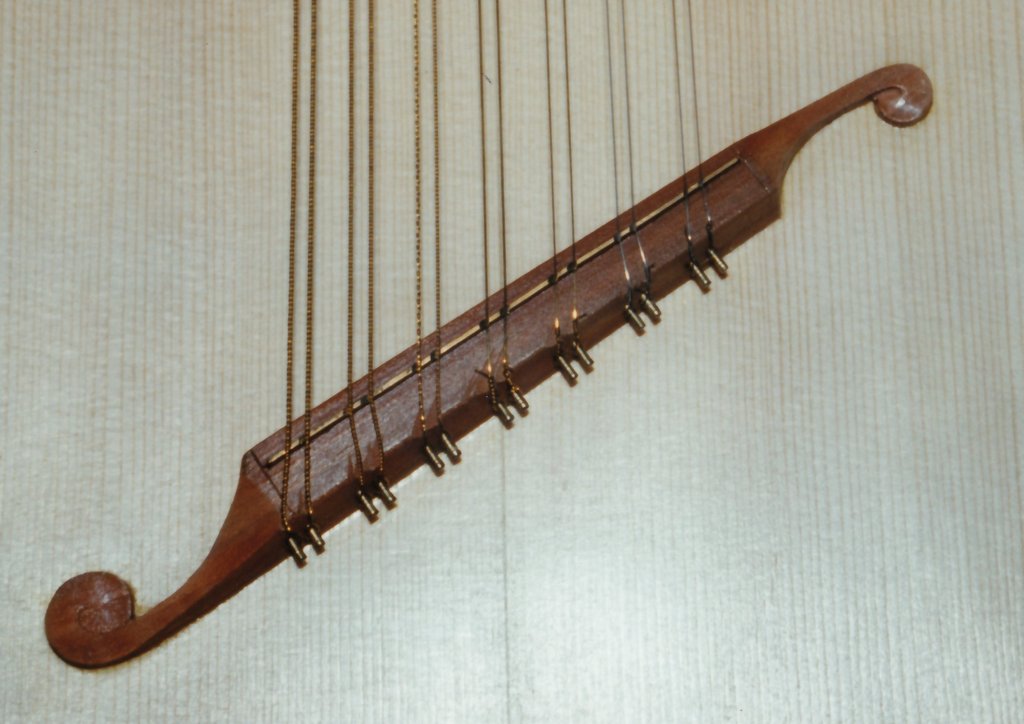 Fabrication d'instruments de musique anciens de bgire EMr6Ib-1994-Orpharion-62