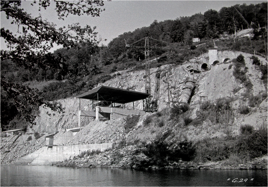  Vieilles photos de barrages hydrauliques ( ajouts ) - Page 2 YGi8Ib-DSC05937-copie