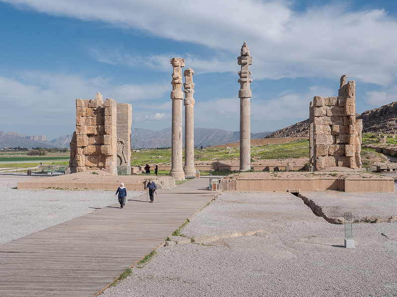 Iran - Jour 2 - Site archéologique Persepolis et Passagard 19120508093225122416542619