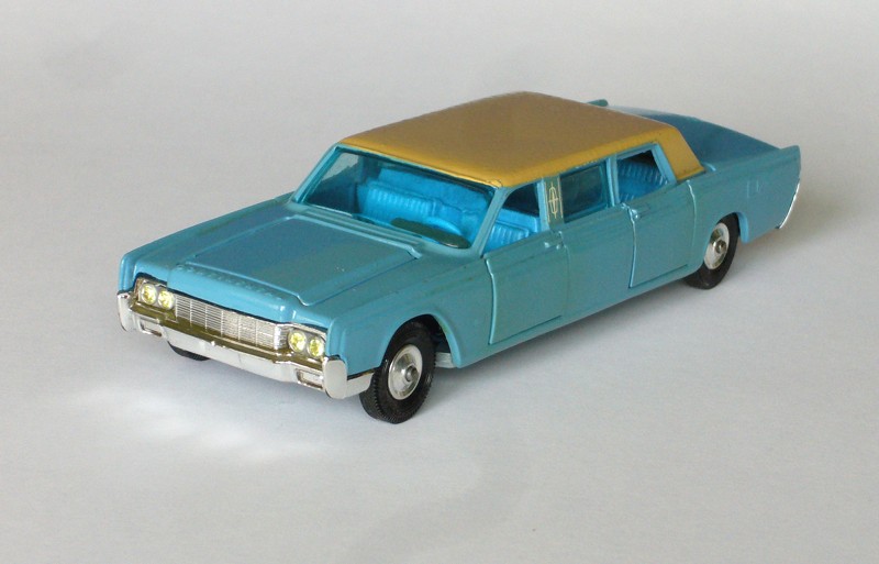 #2148 Lincoln Continental Corgi-toys face web