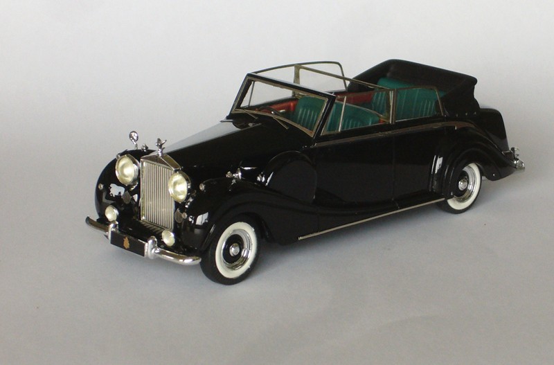 #2125 Phantom IV BHC face web