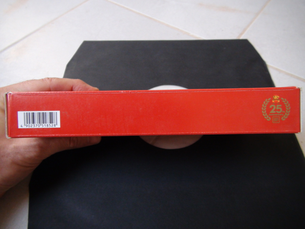 Nintendo DS1  super mario  25th anniversary - DSC00321