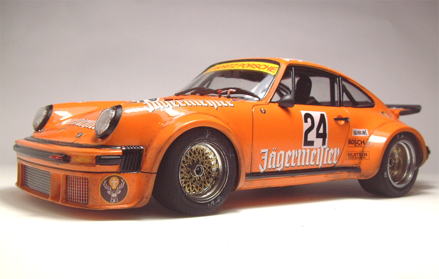 Porsche 934 RSR "Jägermeister" - 1/24e [Tamiya] SXsgJb-934-fini2