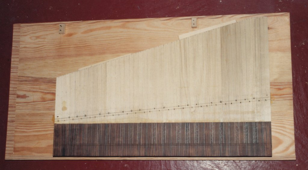 Fabrication d'instruments de musique anciens de bgire - Page 2 1kNjJb-1992-Kind-Virginal-50