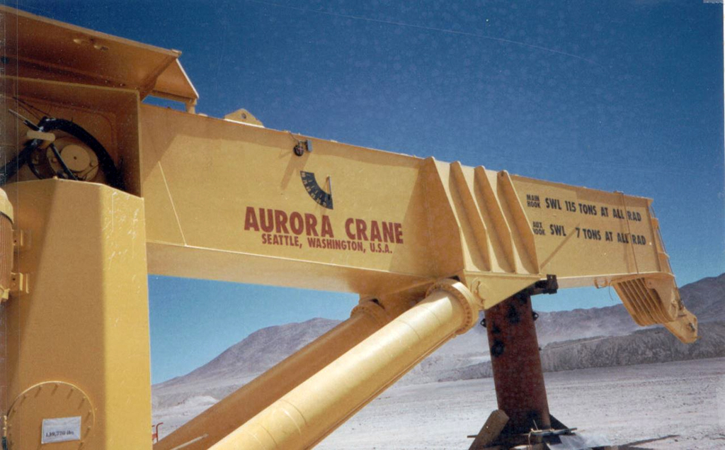 Aurora crane 03